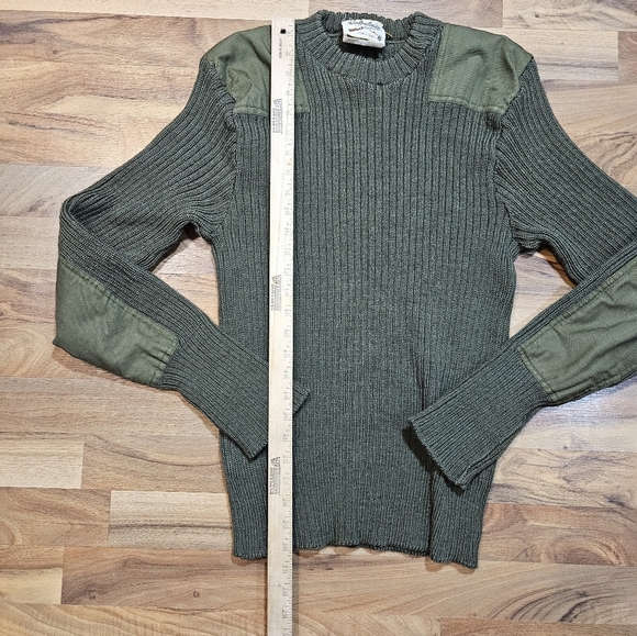 Cabela’s Wool Commando Sweater Size 44 Made in England Green Military - Picture 6 of 7
